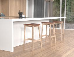 Andi BacklessStools TanPad Natural 1