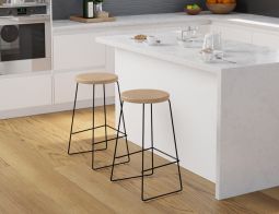 Hugo Stool 0000 HUGO In Situ2 Blackframe Naturalwood