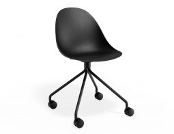 P 1 Pebble Chair Blackseat Pyramidcastors