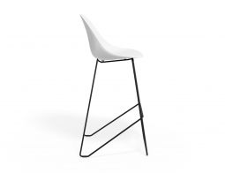 P 3 Pebble Barstool Whiteseat Blackframe