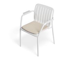 P 5 Roku Armchair White Huskpad1