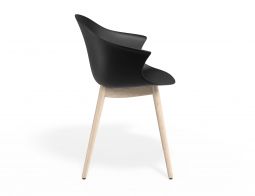 P 3 Pebble Armchair Blackseat Beechbase