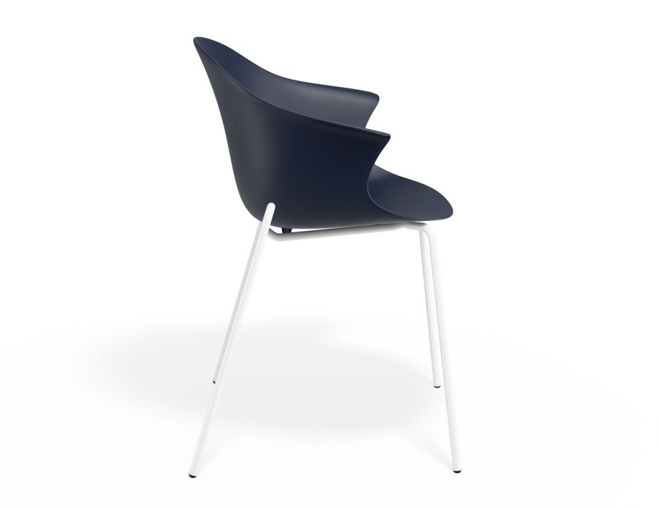 P 3 Pebble Armchair Navyseat 4postwhite