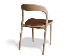 B100229101 P2 Mia Diningchair Natural Tanvinyl Back