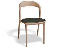 B100229104 P1 Mia Diningchair Natural Greenvinyl