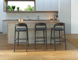 B111226027stool Black