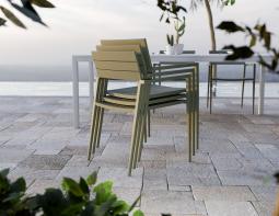 L 8 Halki Dining Green
