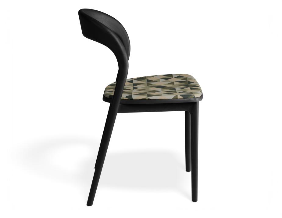 P 3 Mia Diningchair Black Custom Eucalyptpyramid