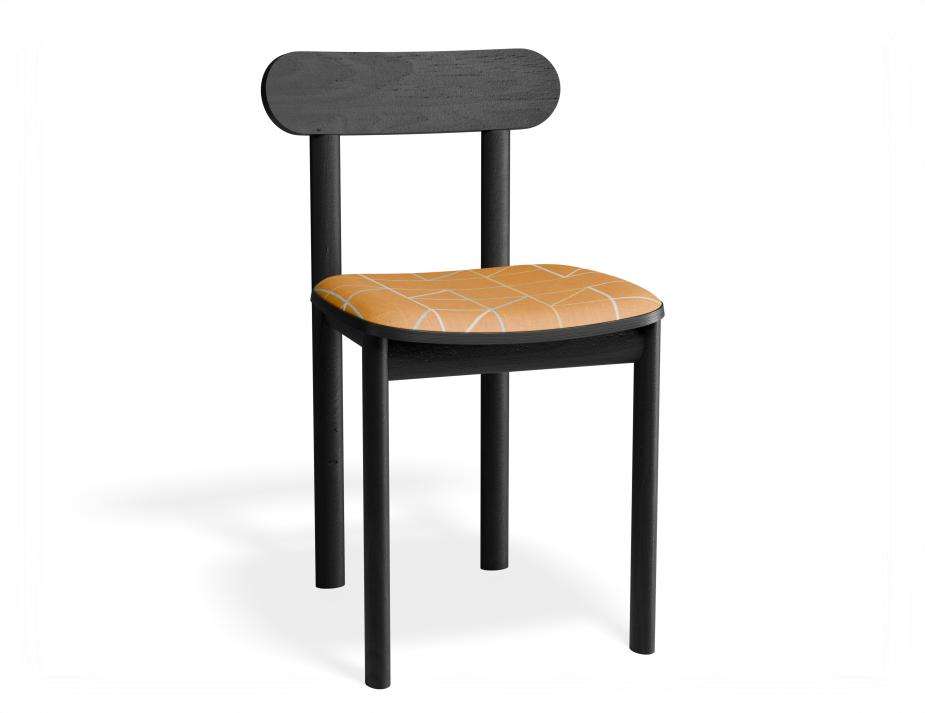 P 1 Zara Diningchair Black Isometricorange