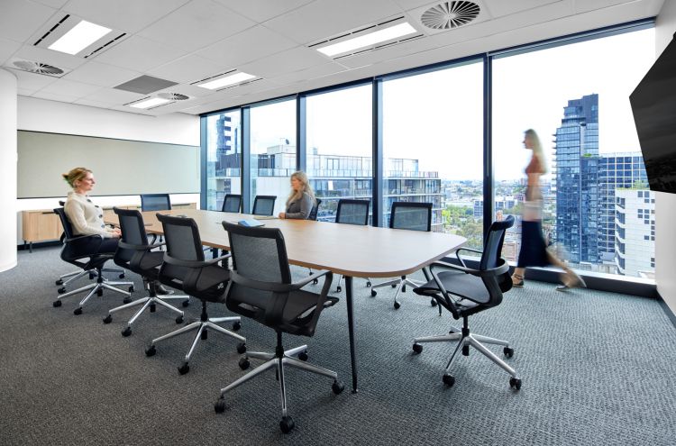 Spacious meeting room