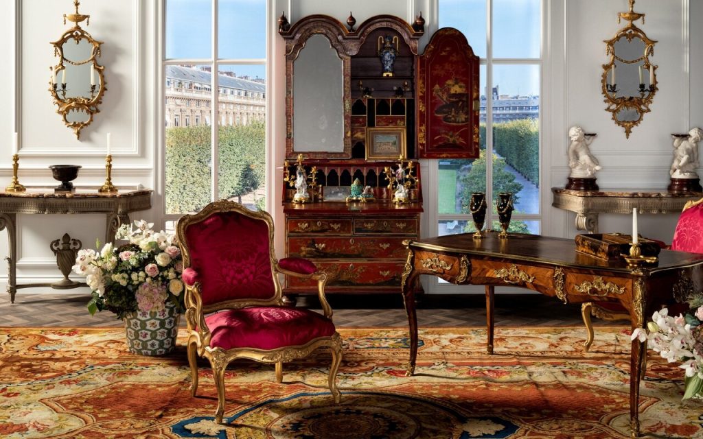 Elegant vintage furniture 