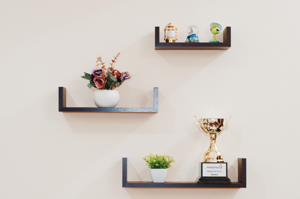 Wall shelves for small spaces