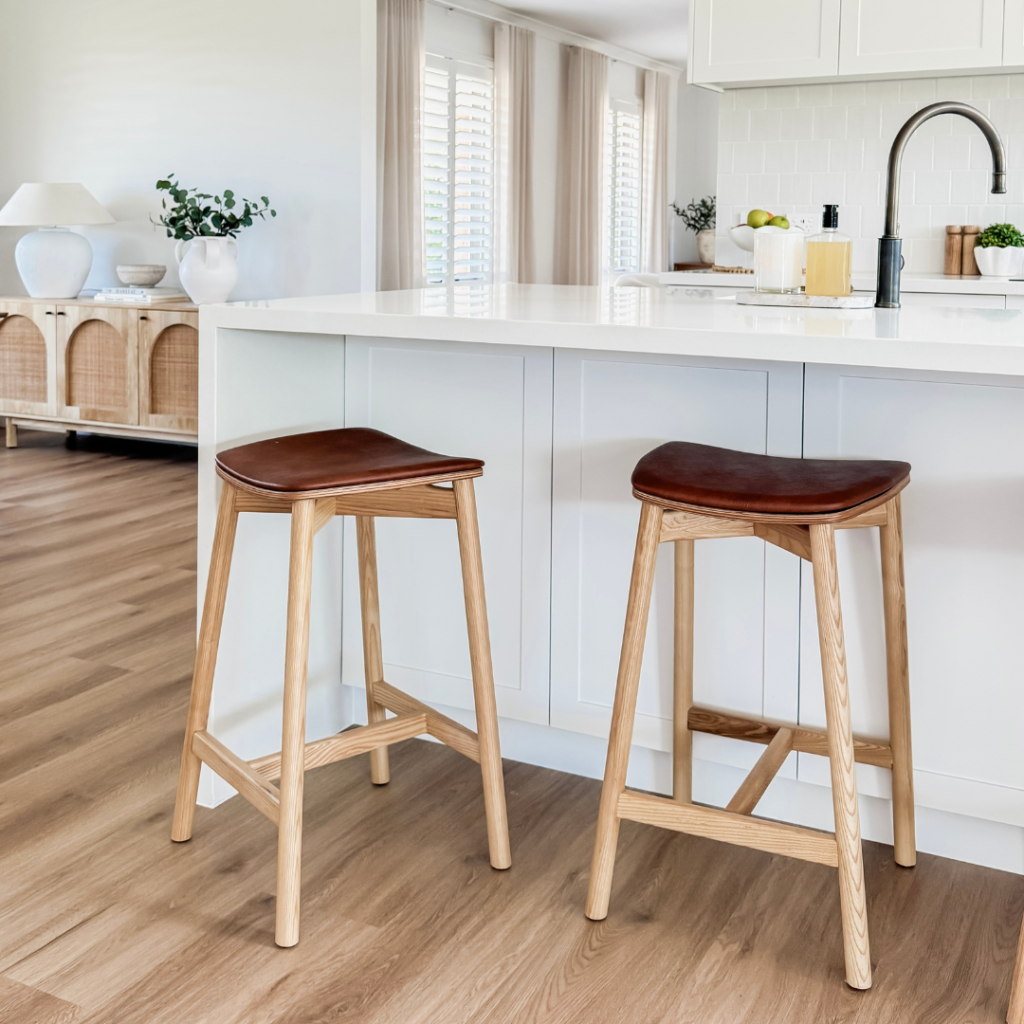 Andi Stool