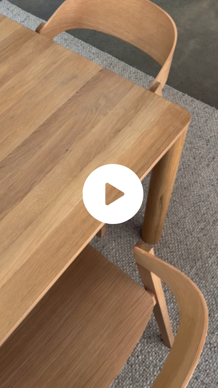 Nordica Dining Table Feature