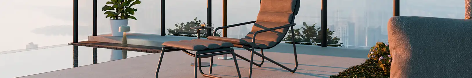 Outdoor Lounge Chairs