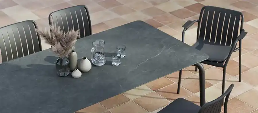 Deep Charcoal with Refined Outdoor Edge