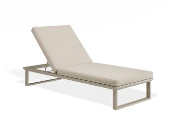 Serra Sun Lounge Matt Latte Aluminium with Husk Cushion