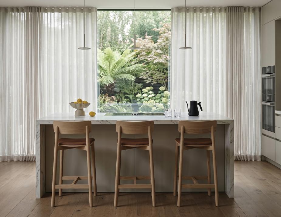 Counter Stools At Kitchen Bench