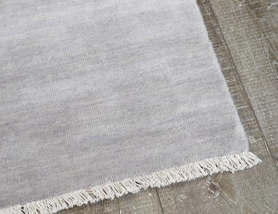 C145137202 Rug Collection Diva Rug Moonstone Detail 01