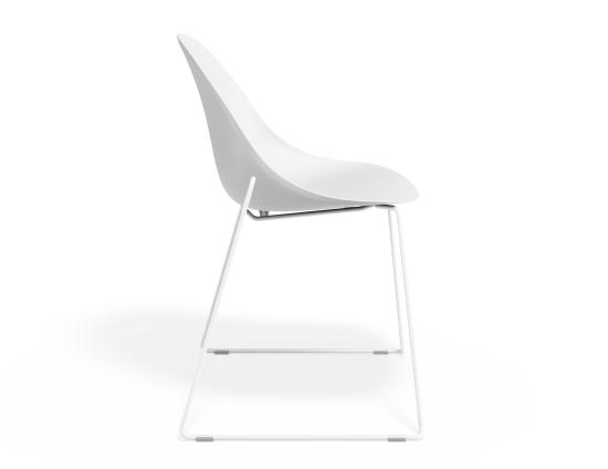 P 3 Pebble Chair Whiteseat Sledwhite