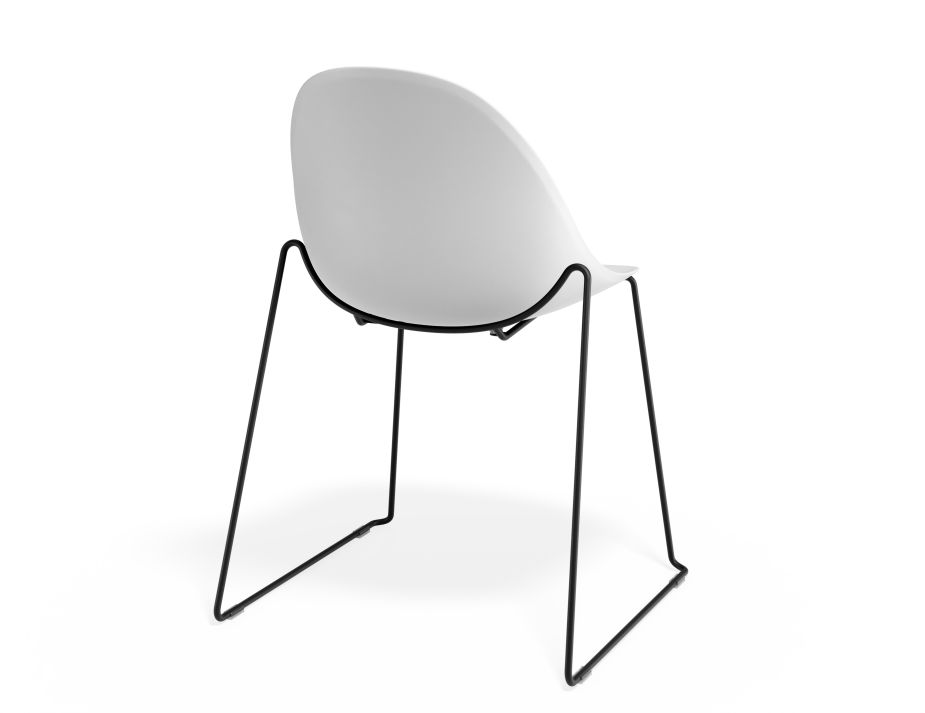 P 2 Pebble Chair Whiteseat Sledblack