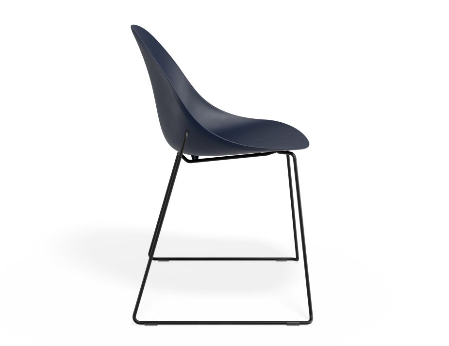 P 3 Pebble Chair Navyseat Sledblack