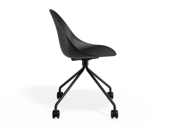 P 3 Pebble Chair Blackseat Pyramidcastors