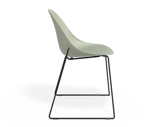 P 3 Pebble Chair Greenseat Sledblack