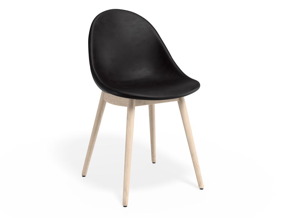 P 1 Pebble Chair Blackpuseat Beechbase