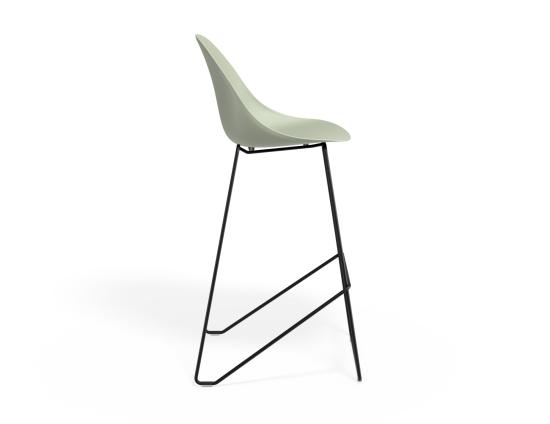 P 3 Pebble Barstool Greenseat Blackframe