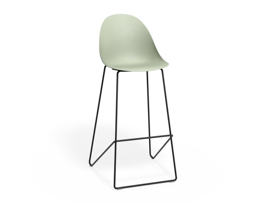 P 1 Pebble Barstool Greenseat Blackframe