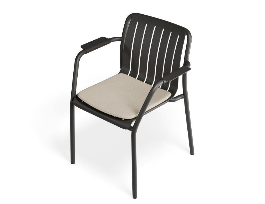 P 5 Roku Armchair Charcoal Huskpad