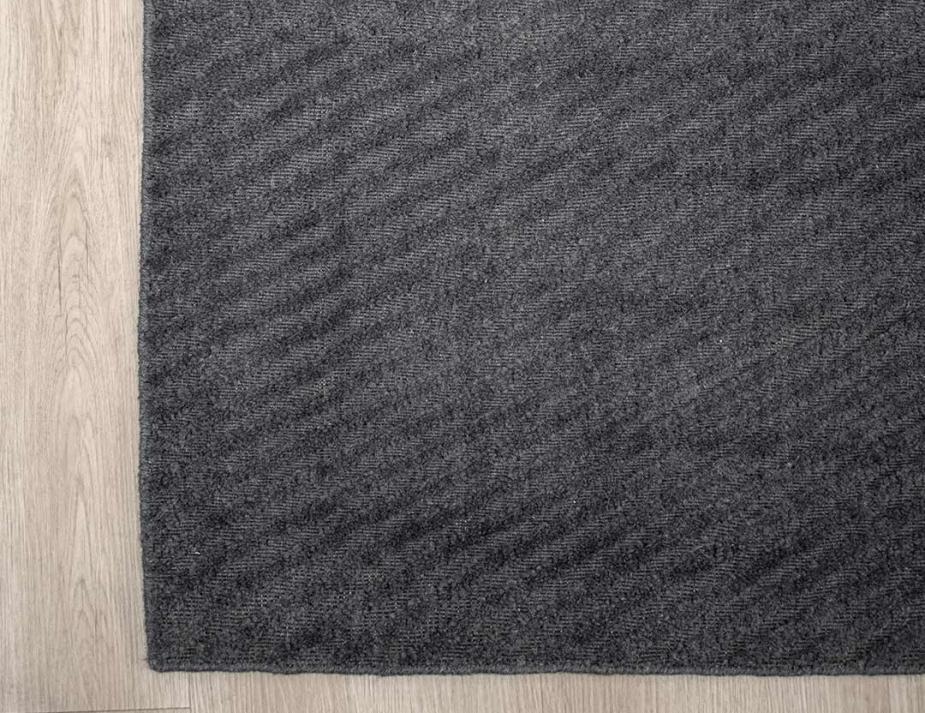 C145168302 Rug Collection Elm Rug Ink Detail 01