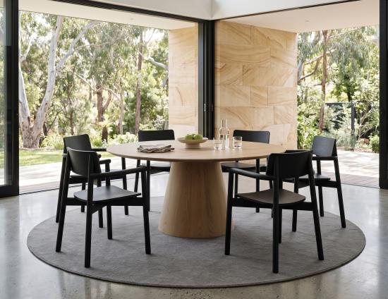 Round Table With Black Dining Armchairs