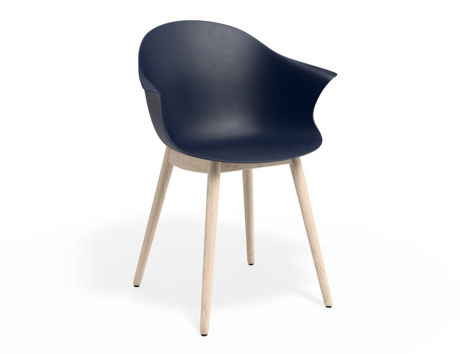 P 1 Pebble Armchair Navyseat Beechbase