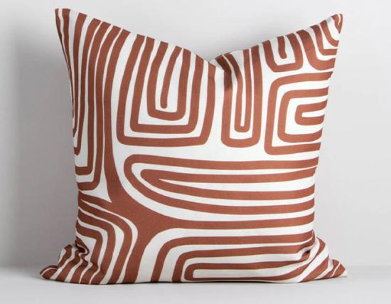 Ano Pecan Cushion