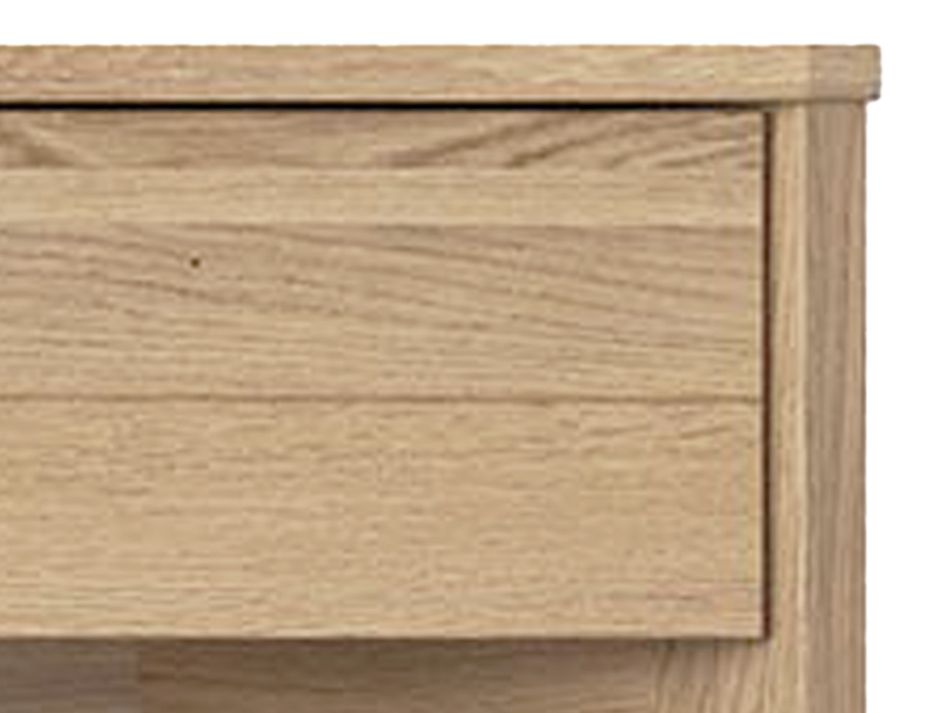 Axton Lamp Closeup 01