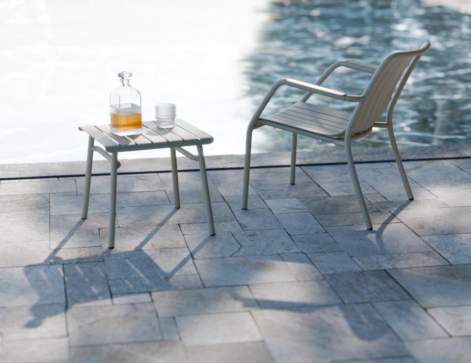 Roku Lounge Lifestyle 2 Loungechair Lowstool Latte