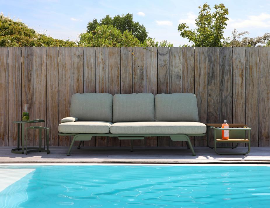 Arla Outdoor Sofa_0002_sunset_am_11