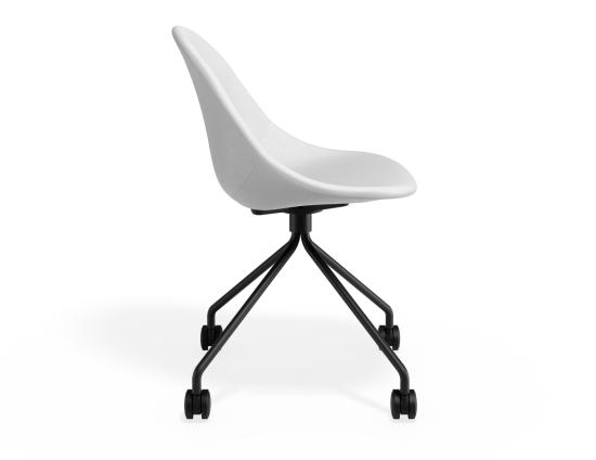 P 3 Pebble Chair Whitepuseat Pyramidcastors