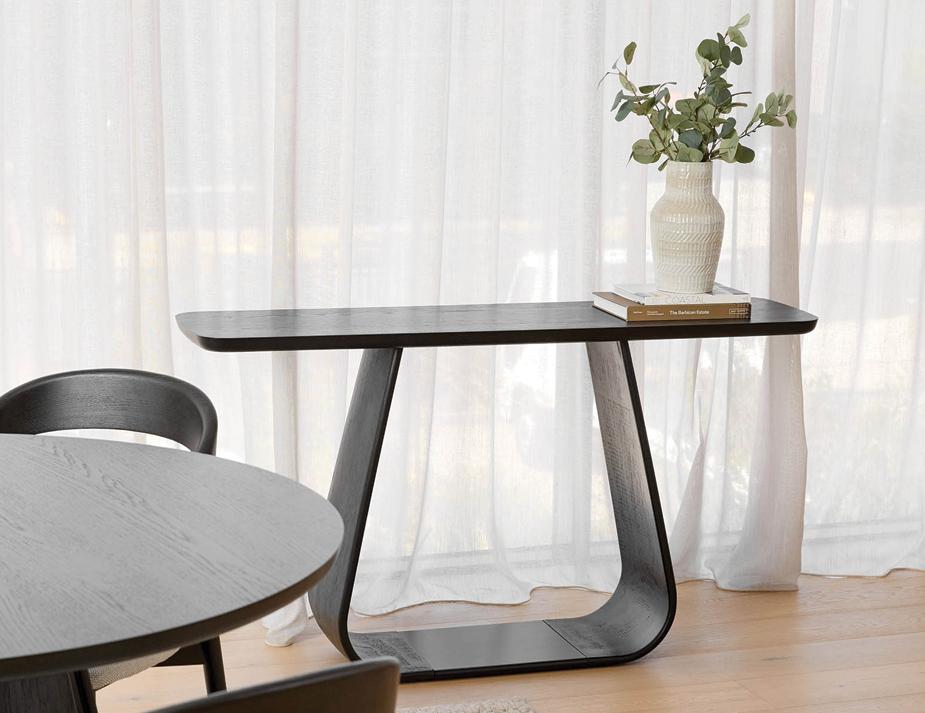 Lawson Console Black 8