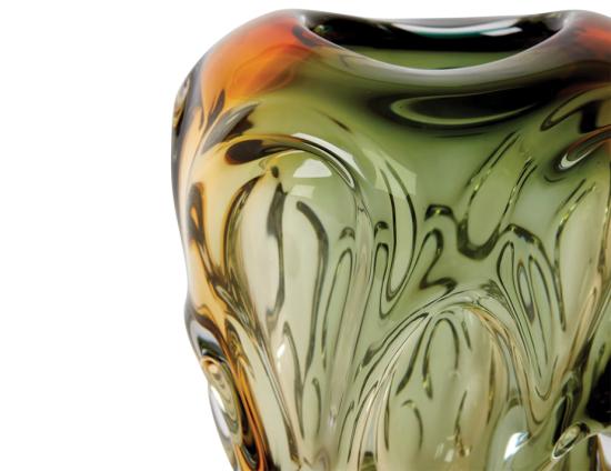 Josiah Vase Small Web Ready 3