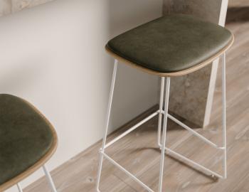 Elva Bar Stool - Natural Wood - Green Pad - White Frame