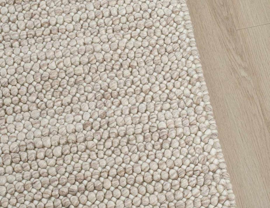 C145129201 Rug Collection Magic Rug Linen Detail 02